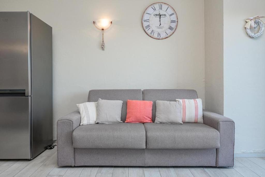 Bellissimo Appartamento Con Veranda Privata Al Centro Di Porto Rotondo Exterior foto